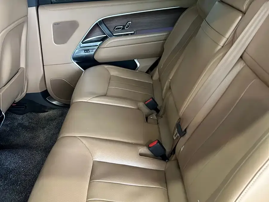 Land Rover Range Rover Range Rover 2024 3.0 L6 400PS Grand Extended Edition 7 Seaters 2024 — миниатюра 4