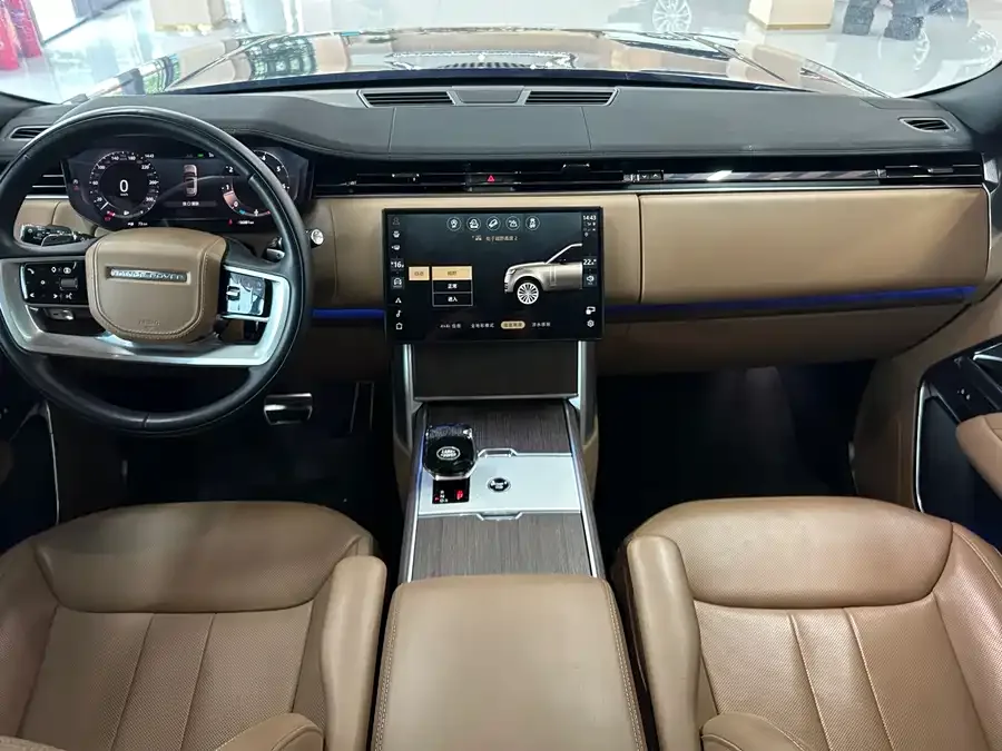 Land Rover Range Rover Range Rover 2024 3.0 L6 400PS Grand Extended Edition 7 Seaters 2024 — миниатюра 5