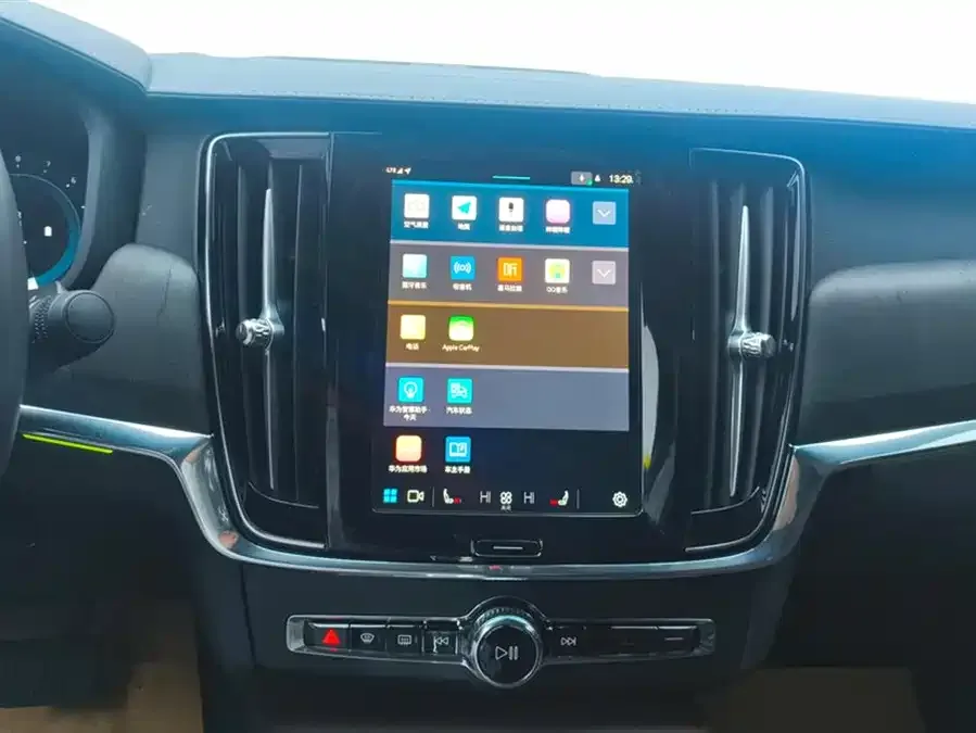 Volvo S90 2025 B5 Zhiyuan Luxury Edition 2024 — миниатюра 4
