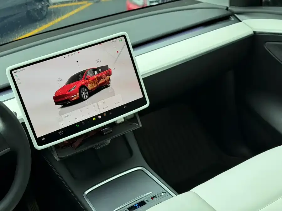Tesla Model Y Model Y 2022 facelift rear-wheel drive version 2023 — миниатюра 2