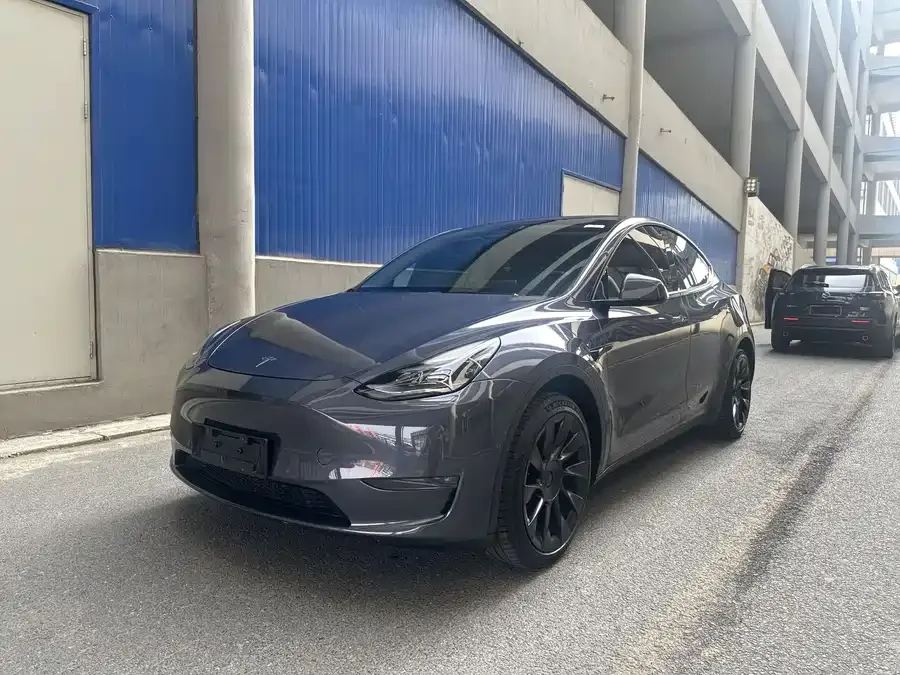 Tesla Model Y Model Y 2022 facelift long-range all-wheel drive version 2023 — фото 1, купить с доставкой в Москву