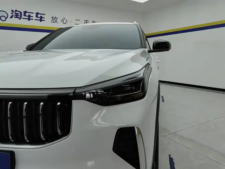 Geely Atlas Boyue 2026 1.5TD Yearning 2026 — миниатюра 2