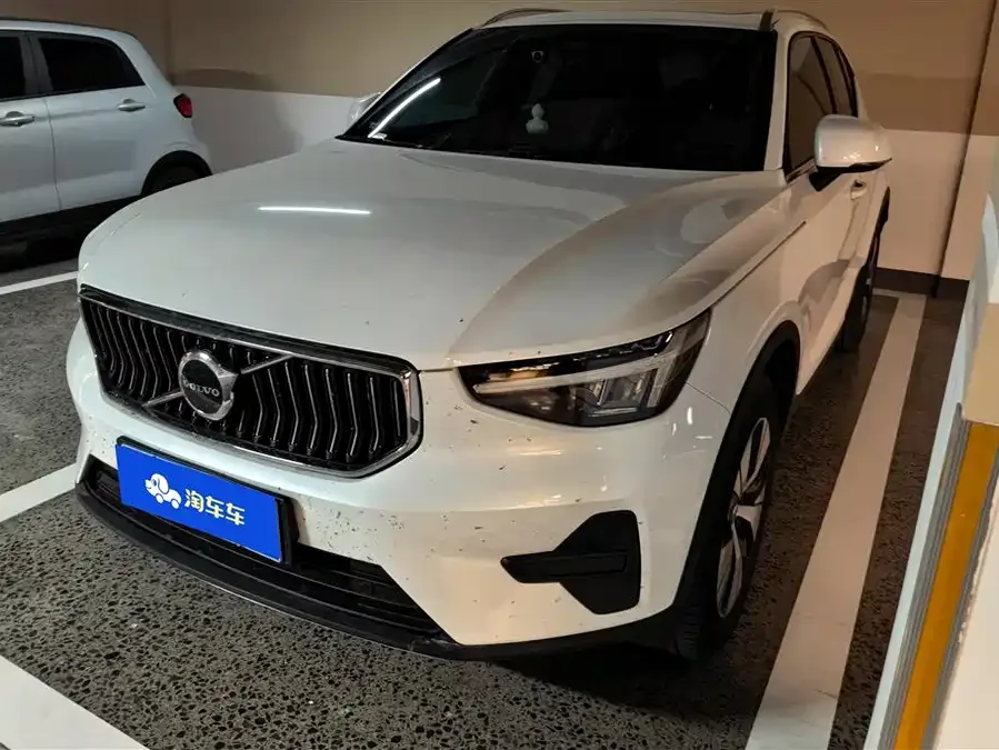 Volvo XC40 2023