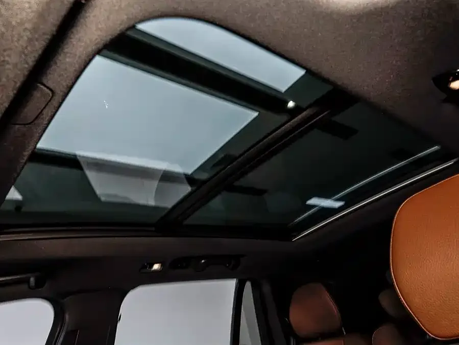 Volvo XC90 2023 B5 Zhixing Deluxe Edition 7-seater 2023 — миниатюра 5
