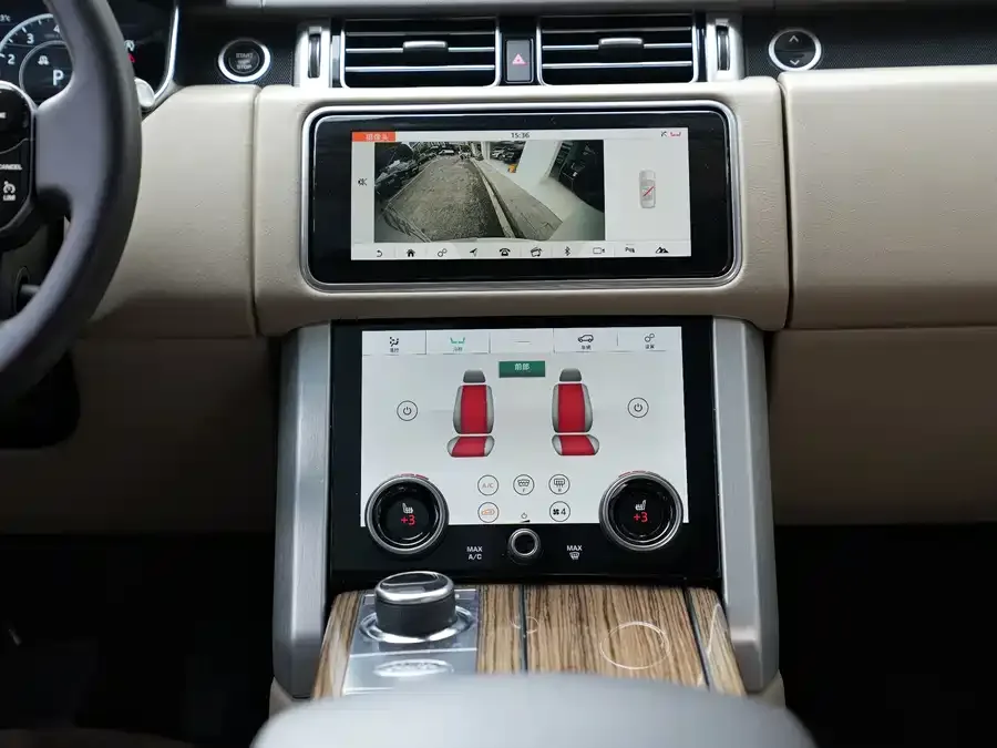 Land Rover Range Rover Range Rover 2022 3.0 L6 400PS Legendary Extended Classic Edition 2022 — миниатюра 5