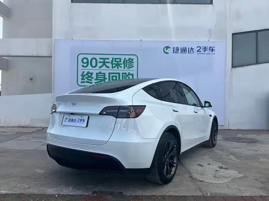 Tesla Model Y Model Y 2024 rear-wheel drive version 2024 — миниатюра 2