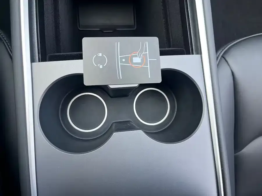 Tesla Model Y Model Y 2024 rear-wheel drive version 2024 — миниатюра 5