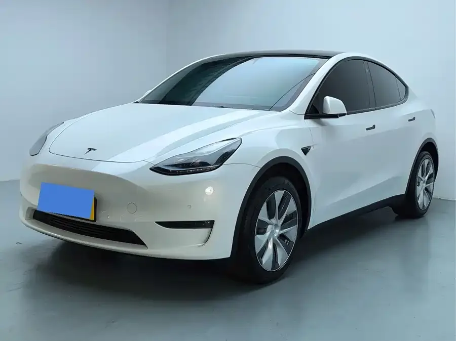 Tesla Model Y Model Y 2022 facelift long-range all-wheel drive version 2023 — фото 1, купить с доставкой в Москву