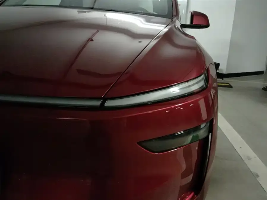 Tesla Model Y Model Y 2025 rear-wheel drive first edition 2025 — миниатюра 5
