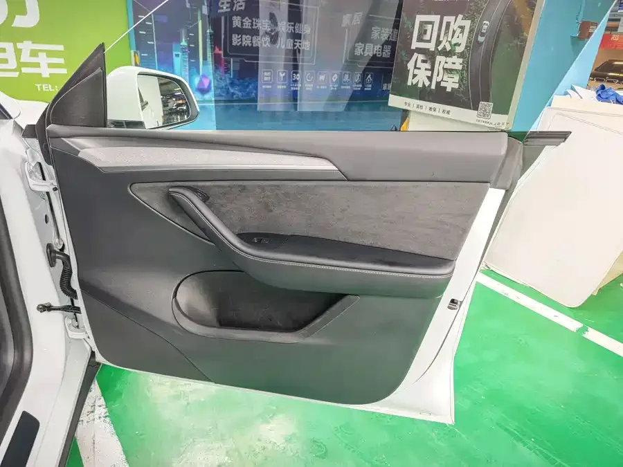 Tesla Model Y Model Y 2024 long-range all-wheel drive version 2024 — миниатюра 4