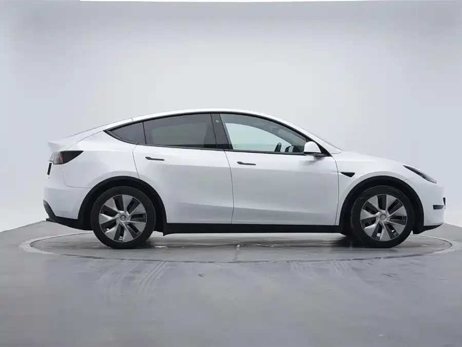 Tesla Model Y Model Y 2022 rear-wheel drive version 2022 — миниатюра 2