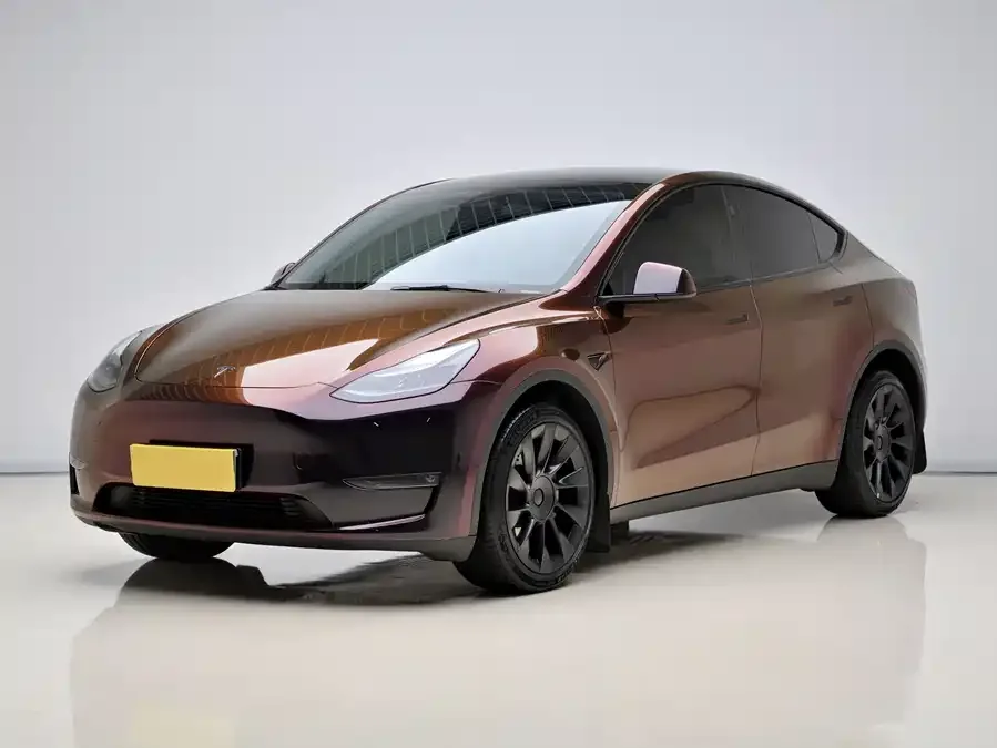 Tesla Model Y Model Y 2024 long-range all-wheel drive version 2024 — фото 1, купить с доставкой в Москву