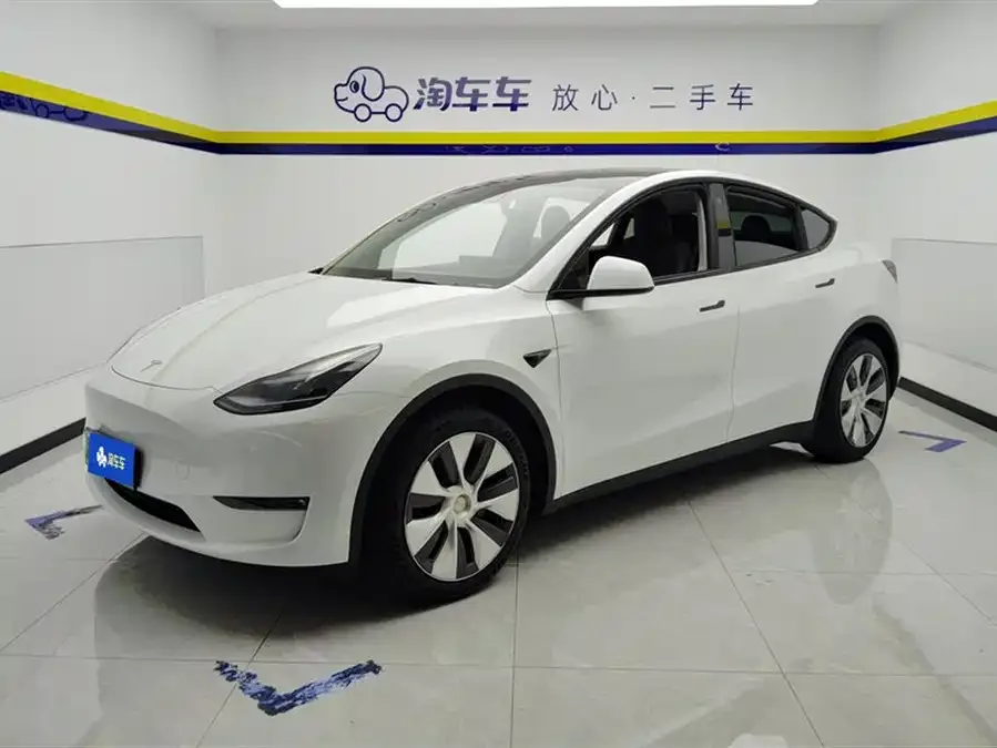 Tesla Model Y Model Y 2022 facelift long-range all-wheel drive version 2023 — фото 1, купить с доставкой в Москву
