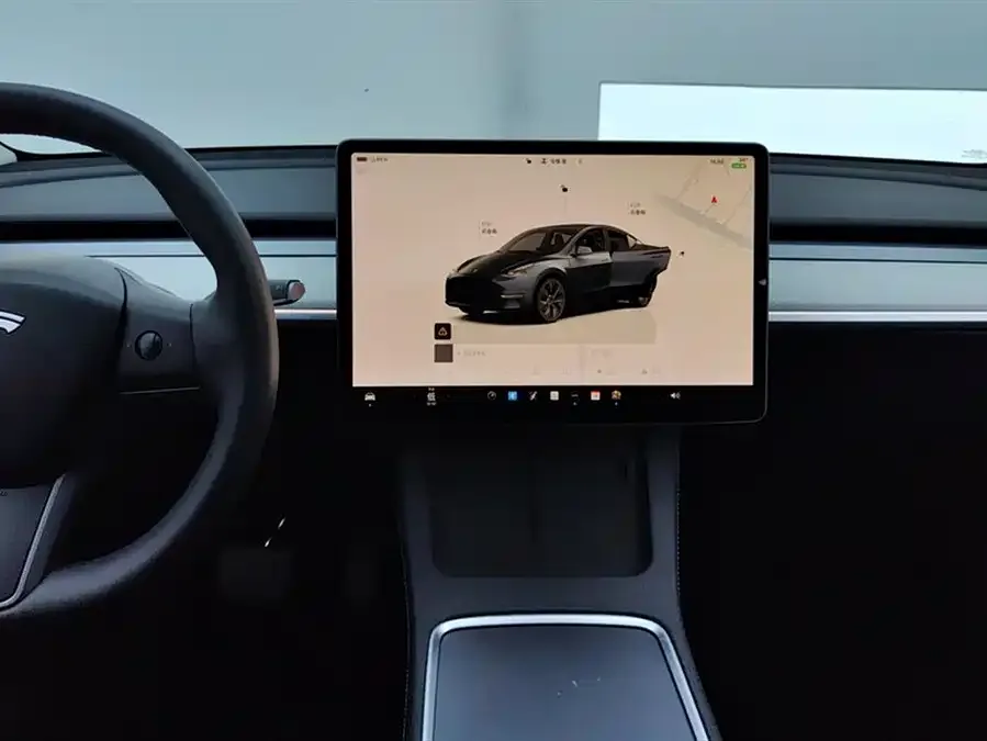 Tesla Model Y Model Y 2024 rear-wheel drive version 2024 — миниатюра 4