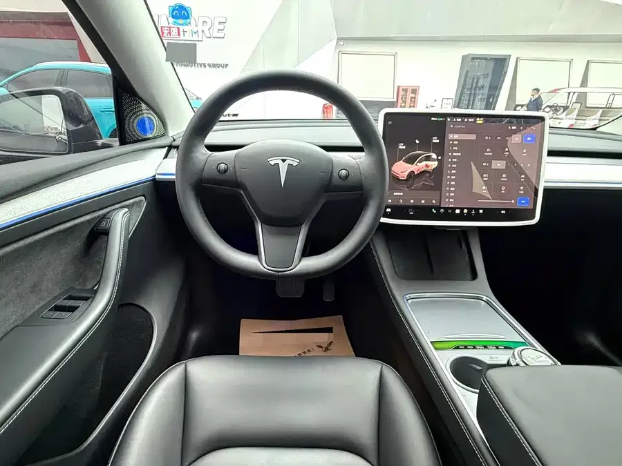 Tesla Model Y Model Y 2023 rear-wheel drive version 2023 — миниатюра 2