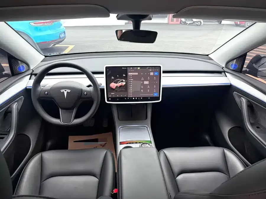 Tesla Model Y Model Y 2023 rear-wheel drive version 2023 — миниатюра 4
