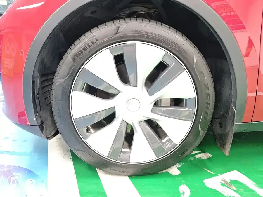 Tesla Model Y Model Y 2022 facelift rear-wheel drive version 2023 — миниатюра 2