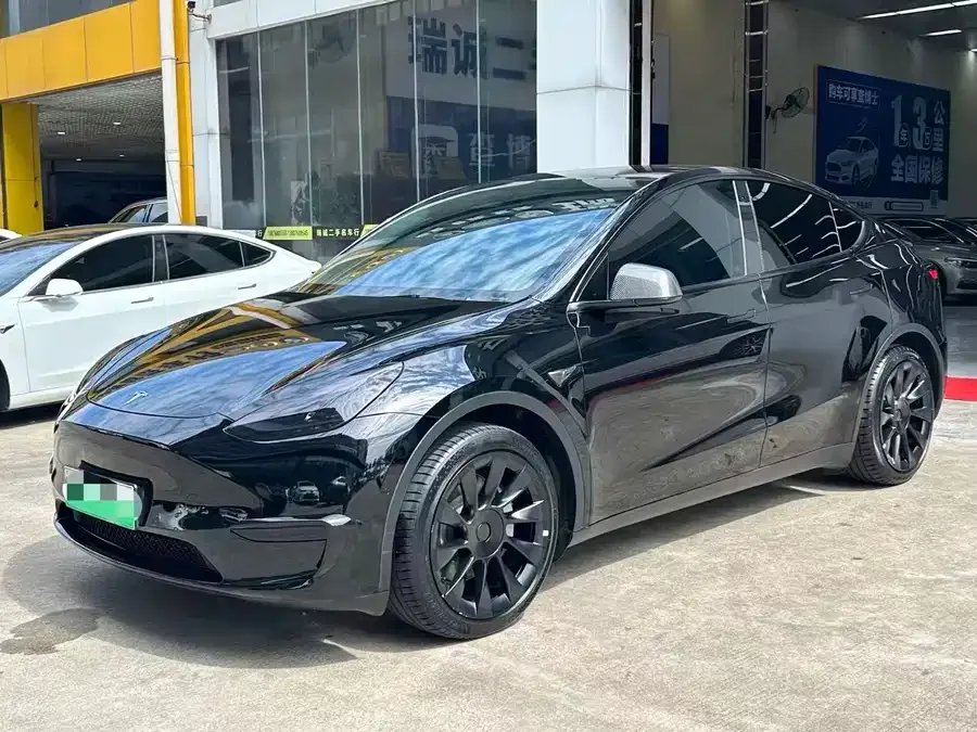 Tesla Model Y Model Y 2023 rear-wheel drive version 2023 — фото 1, купить с доставкой в Москву
