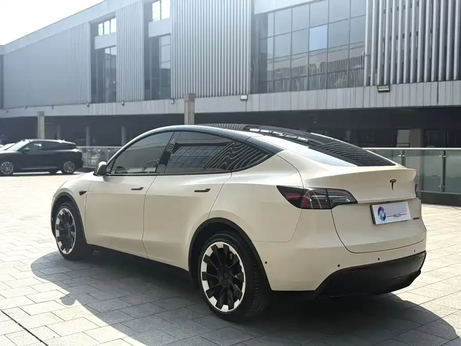 Tesla Model Y Model Y 2022 rear-wheel drive version 2022 — миниатюра 3