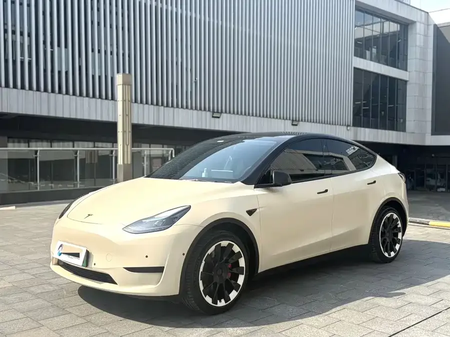 Tesla Model Y 2022