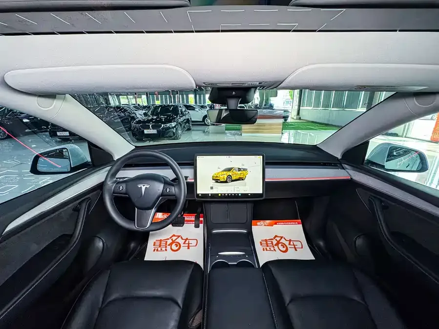 Tesla Model Y Model Y 2024 rear-wheel drive version 2024 — миниатюра 3