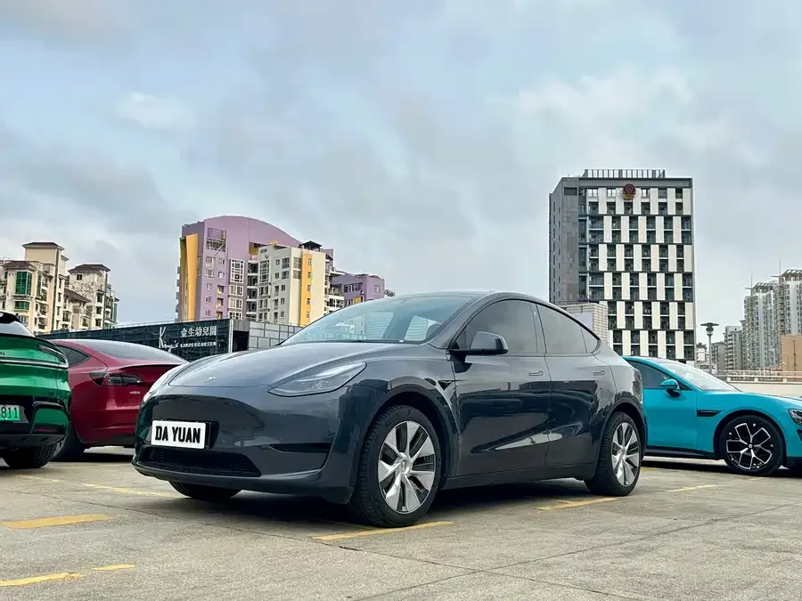 Tesla Model Y Model Y 2022 facelift rear-wheel drive version 2023 — фото 1, купить с доставкой в Москву