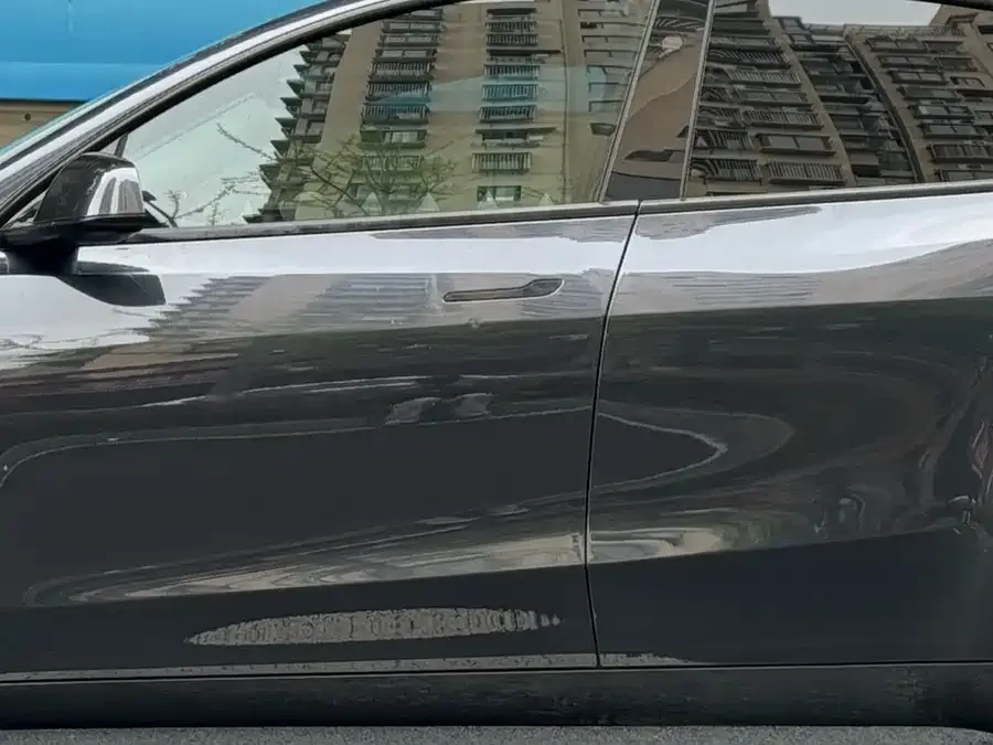 Tesla Model Y Model Y 2024 rear-wheel drive version 2024 — миниатюра 3