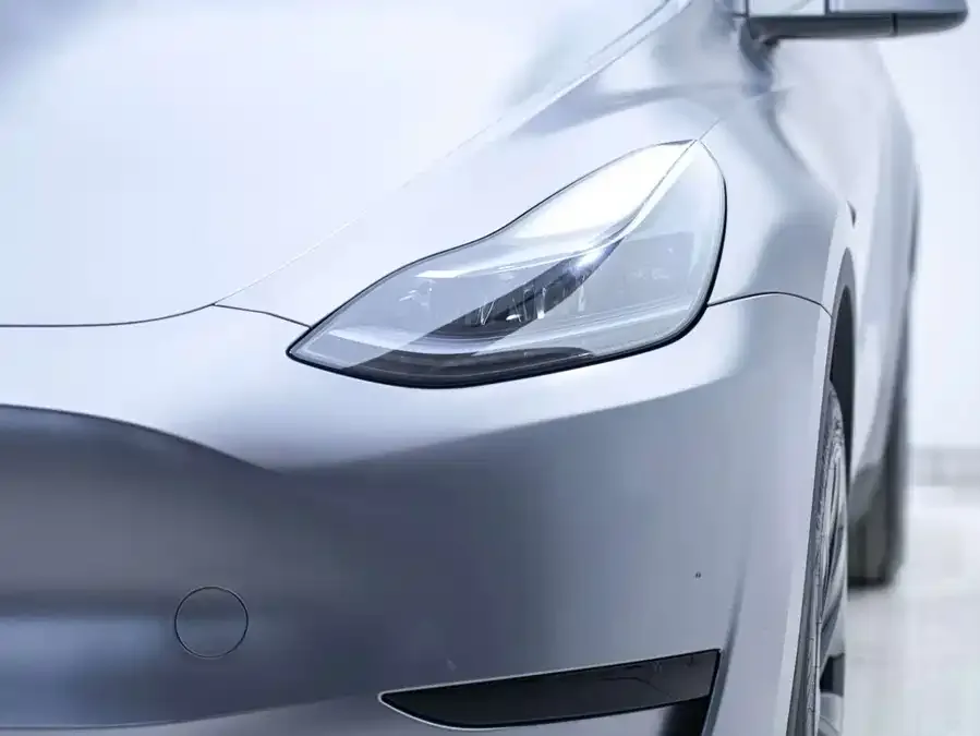 Tesla Model Y Model Y 2024 rear-wheel drive version 2024 — миниатюра 3