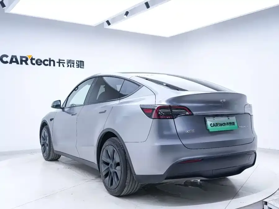 Tesla Model Y Model Y 2024 rear-wheel drive version 2024 — миниатюра 4
