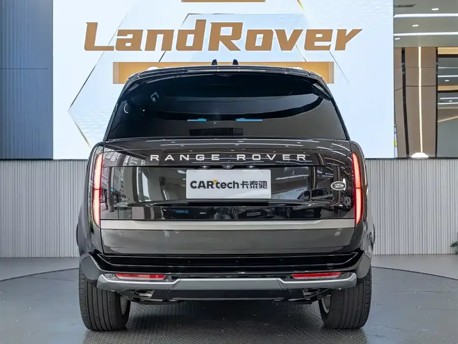 Land Rover Range Rover Range Rover 2025 3.0 L6 400PS Grand Edition 2025 — миниатюра 2