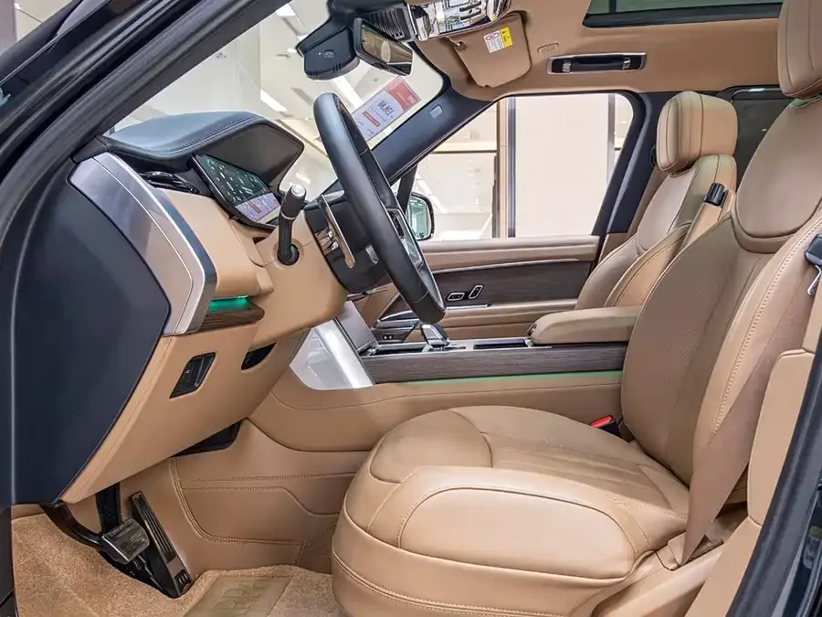 Land Rover Range Rover Range Rover 2025 3.0 L6 400PS Grand Edition 2025 — миниатюра 5