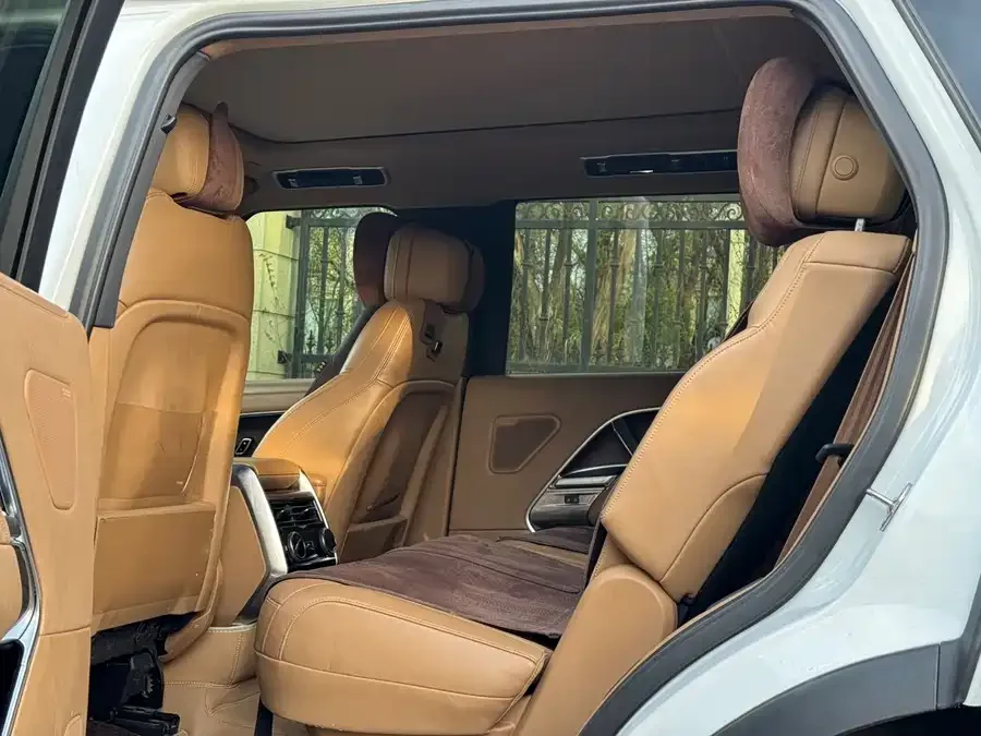 Land Rover Range Rover Range Rover 2023 3.0 L6 400PS Seven-seat Extended Edition 2023 — миниатюра 2