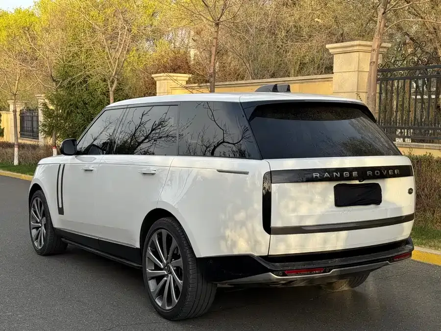 Land Rover Range Rover Range Rover 2023 3.0 L6 400PS Seven-seat Extended Edition 2023 — миниатюра 5