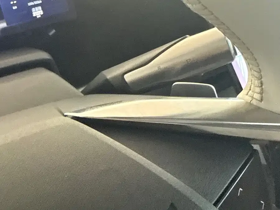 HiPhi Y Gaohe HiPhi Y 2023 560km Elite Edition 2023 — миниатюра 4