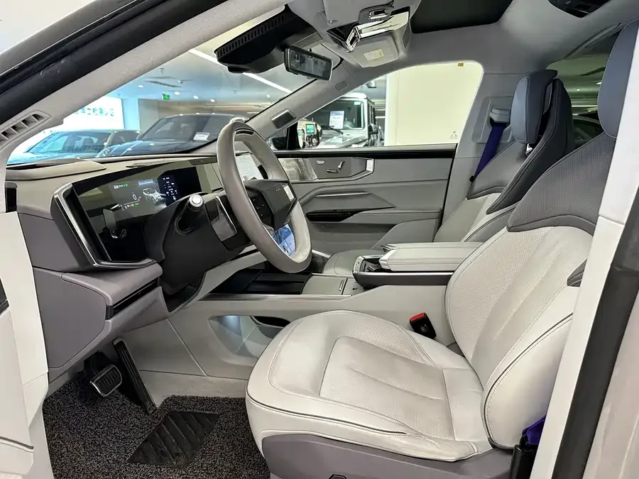 HiPhi Y Gaohe HiPhi Y 2023 560km Elite Edition 2023 — миниатюра 3