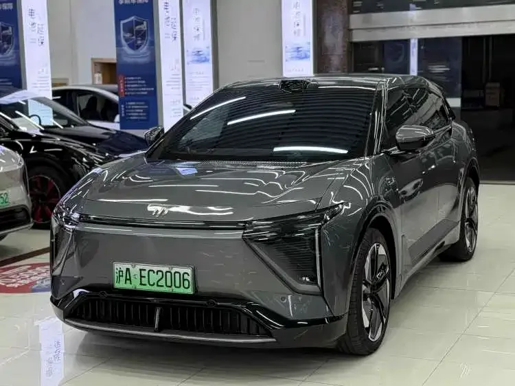 HiPhi Y 2023