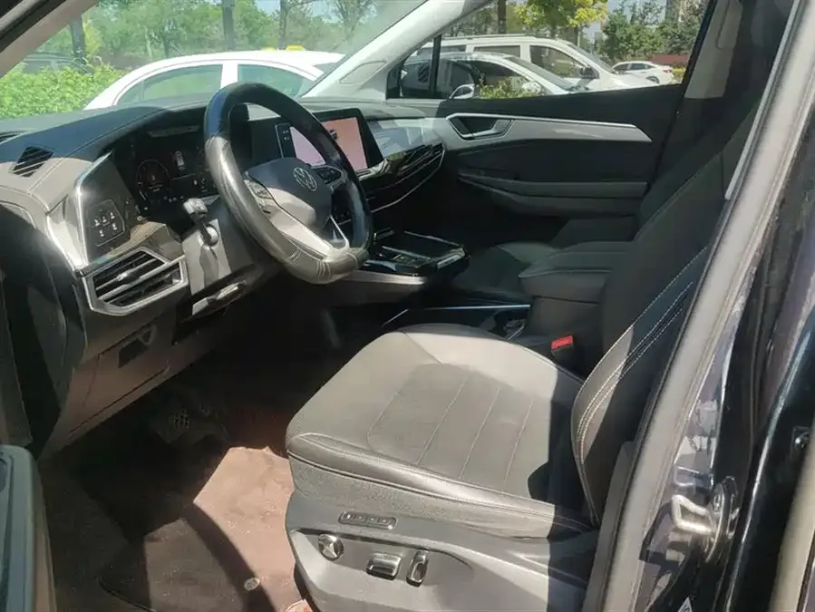 Volkswagen Talagon Lanjing 2023 facelift 380TSI 4WD luxury version Pro 6 seats 2023 — миниатюра 3