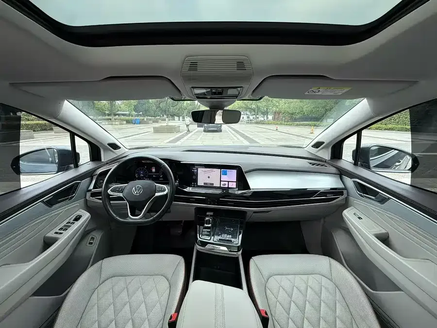 Volkswagen Talagon 2022 Lanjing 530TSI 4WD Flagship Shengjing Edition Pro 7 Seaters 2022 — миниатюра 2