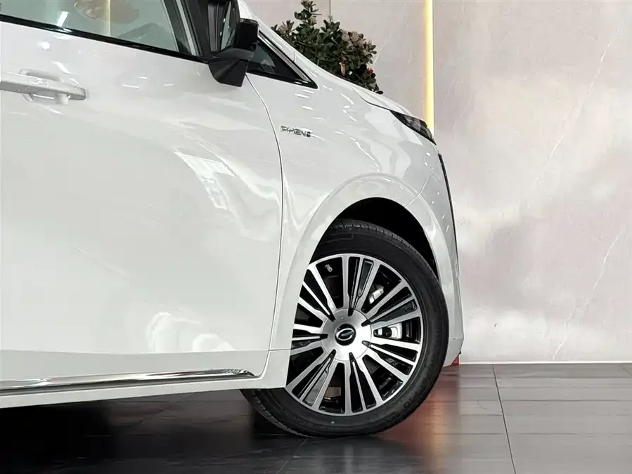 GAC Trumpchi E8 PHEV Trumpchi E8 PHEV 2024 150km MAX+ 2025 — миниатюра 2