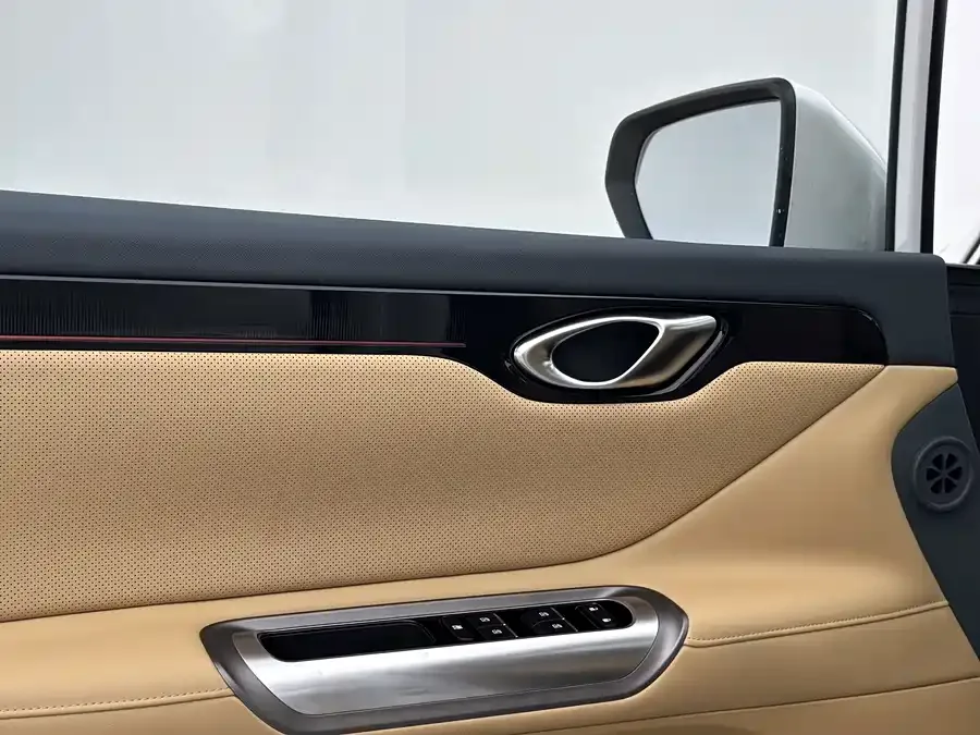 GAC Trumpchi E8 PHEV Trumpchi E8 PHEV 2024 150km/h Dragon Glory Edition 2024 — миниатюра 4