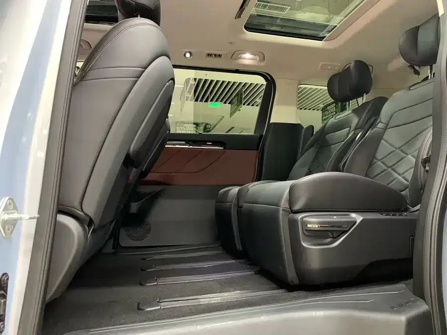 GAC Trumpchi E8 PHEV Trumpchi E8 PHEV 2024 150km MAX+ 2025 — миниатюра 3