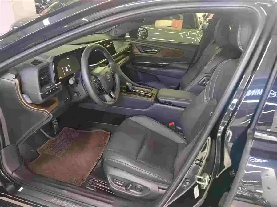 Toyota Crown Crown (Imported) 2024 2.5L Supreme Edition 2025 — миниатюра 4
