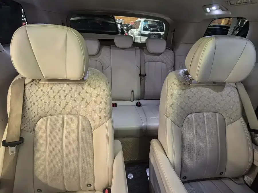 Voyah Lantu Dreamer 2022 Lantu Dreamer 0 Carbon Edition + Range Package 605km 2023 — миниатюра 4