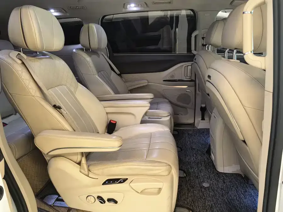 Voyah Lantu Dreamer 2022 Lantu Dreamer 0 Carbon Edition + Range Package 605km 2023 — миниатюра 5