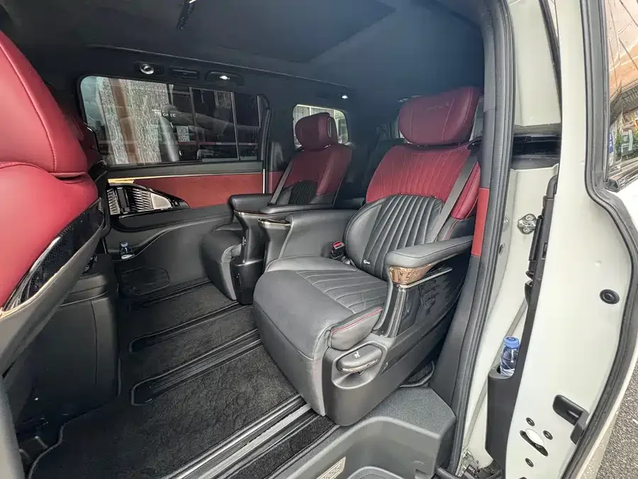 GAC Trumpchi M8 Trumpchi M8 2023 Grandmaster Series 400T Supreme Edition 2022 — миниатюра 4