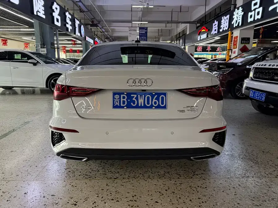 Audi A3 2021 A3L Limousine 35 TFSI Fashion Sports 2022 — миниатюра 2