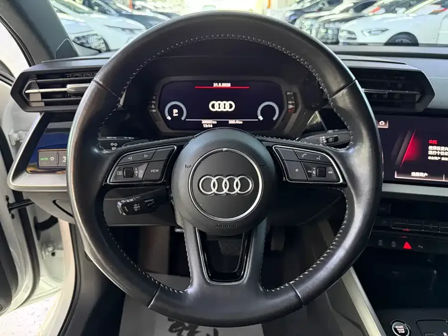 Audi A3 2021 A3L Limousine 35 TFSI Fashion Sports 2022 — миниатюра 4