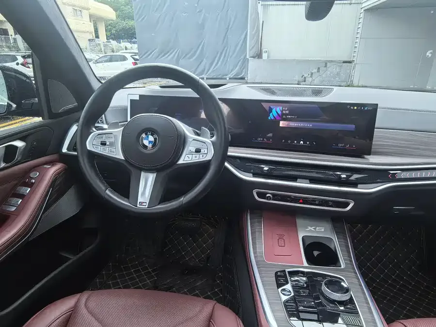 BMW X5 2023 xDrive 40Li M Sport Package 2024 — миниатюра 4