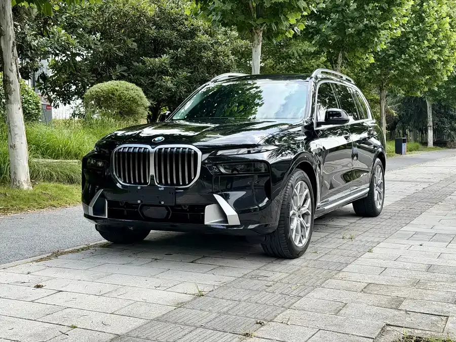 BMW X7 2024