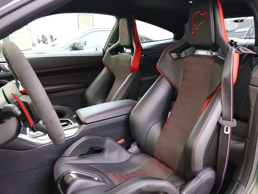 BMW M4 2025 M4 Coupe Nrburgring Official Cooperation Limited Edition 2026 — миниатюра 4
